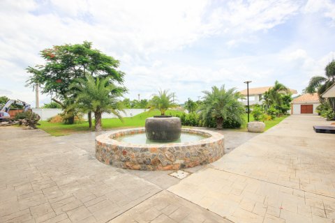House in Hua Hin, Thailand 5 bedrooms № 125212 - photo 12
