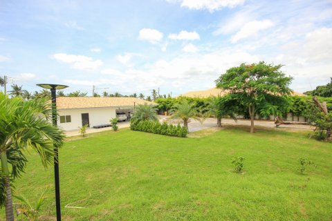 House in Hua Hin, Thailand 5 bedrooms № 125212 - photo 11