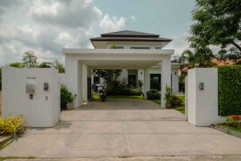 House in Chiang Mai, Thailand 4 bedrooms № 121942 - photo 4