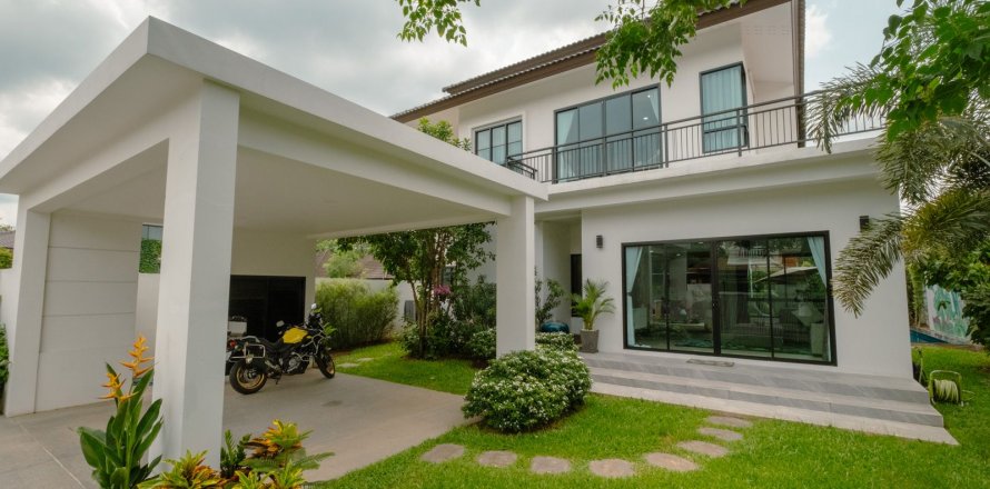 House in Chiang Mai, Thailand 4 bedrooms № 121942
