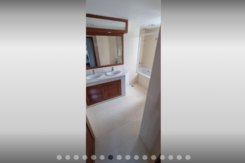 Condo in Pathum Wan, Bangkok, Thailand, 3 bedrooms  № 123595 - photo 8