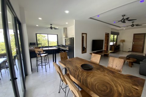 House in Ko Samui, Thailand 3 bedrooms № 126777 - photo 12