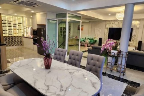 Вилла в Паттайе, Таиланд с 6 спальнями  № 86432 - фото 5