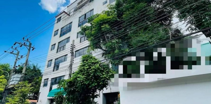 Коммерческая недвижимость в Бангкоке, Таиланд 1400м2  № 104174