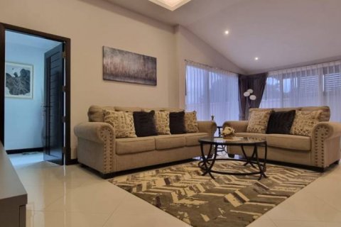 Вилла в Паттайе, Таиланд с 4 спальнями № 132566 - фото 2