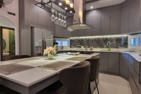 Вилла в Паттайе, Таиланд с 4 спальнями № 132566 - фото 9