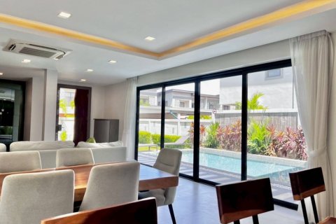 Вилла в Паттайе, Таиланд с 4 спальнями  № 132568 - фото 9