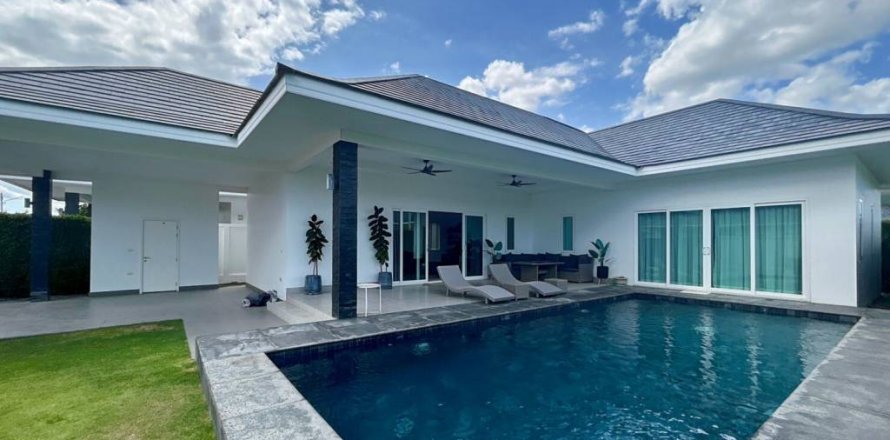 Villa in Hua Hin, Thailand 3 bedrooms № 104165