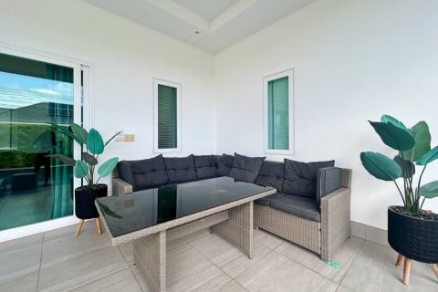 Villa in Hua Hin, Thailand 3 bedrooms № 104165 - photo 4