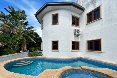 Вилла в Хуа Хине, Таиланд с 6 спальнями  № 104167 - фото 2