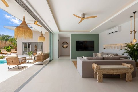 Villa in Ko Samui, Thailand 3 bedrooms № 104163 - photo 10