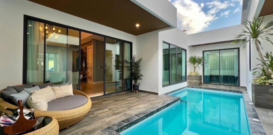 Вилла в Банг Ламунге, Таиланд с 5 спальнями  № 119594