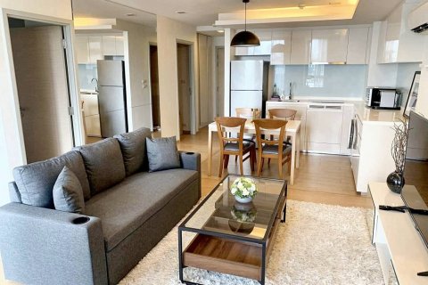 Кондоминиум с 2 спальнями в Бангкоке, Таиланд № 85776 - фото 2