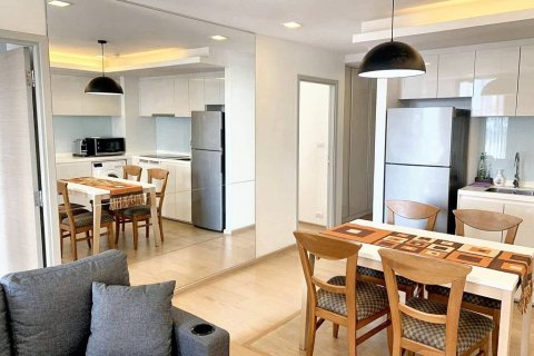 Кондоминиум с 2 спальнями в Бангкоке, Таиланд № 85776 - фото 5