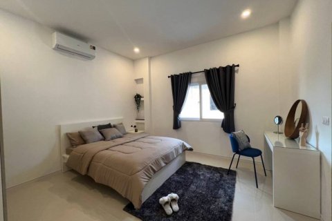 House in Bang Lamung, Thailand 3 bedrooms № 85777 - photo 8