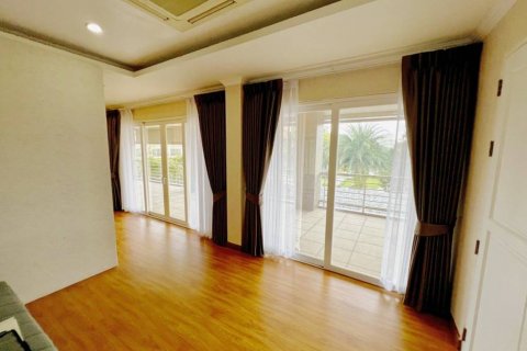 Вилла в Паттайе, Таиланд с 5 спальнями  № 116271 - фото 5