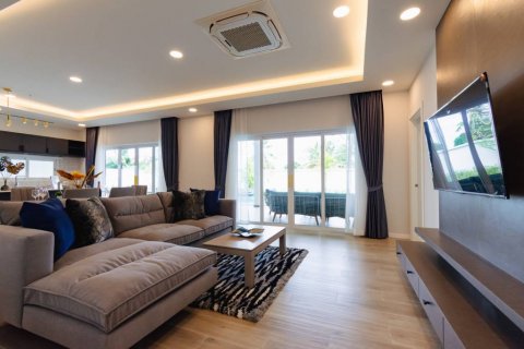 Villa in Hua Hin, Thailand 3 bedrooms № 106957 - photo 6