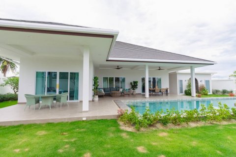 Villa in Hua Hin, Thailand 3 bedrooms № 106957 - photo 3