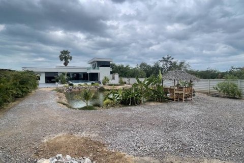 Villa in Phetchaburi, Thailand 4 bedrooms № 106959 - photo 3