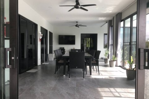 Villa in Phetchaburi, Thailand 4 bedrooms № 106959 - photo 6