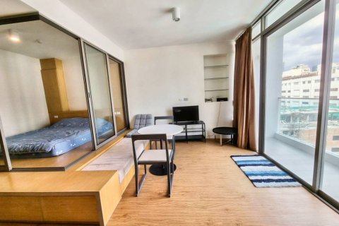 Кондоминиум с 1 спальней в Бангкоке, Таиланд № 115806 - фото 1