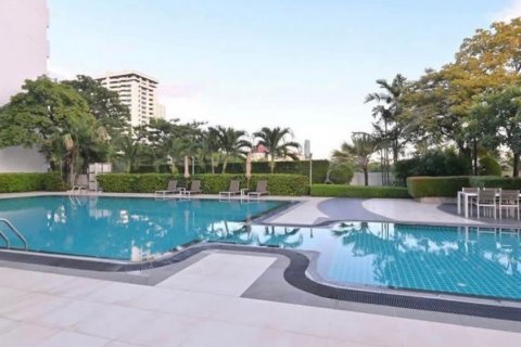 Кондоминиум с 2 спальнями в Ваттхане, Бангкок, Таиланд № 132262 - фото 9