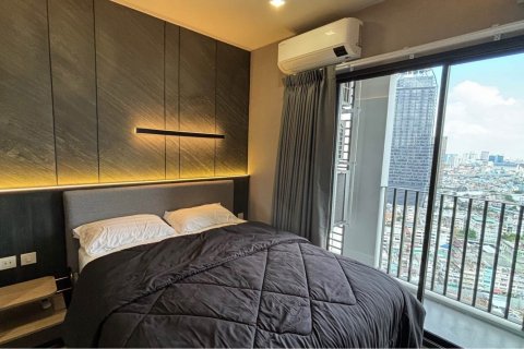 Кондоминиум с 1 спальней в Банг Раке, Бангкок, Таиланд № 132256 - фото 11