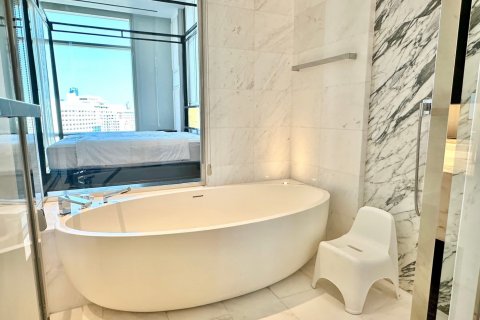 Кондоминиум с 3 спальнями в Сатхоне, Бангкок, Таиланд № 132260 - фото 11