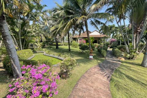 Дом в Хуа Хине, Таиланд с 4 спальнями  № 125397 - фото 10