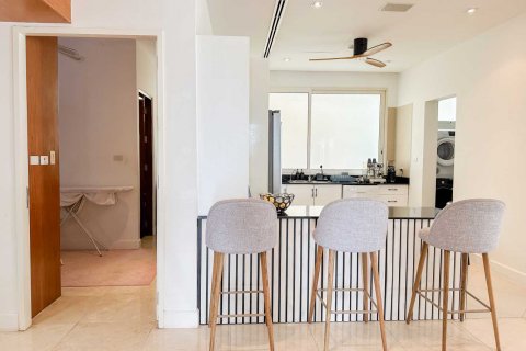 Condo in Bang Tao, Thailand, 4 bedrooms  № 120889 - photo 16