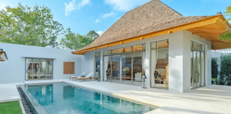 Villa in Phuket, Thailand 5 bedrooms № 125021