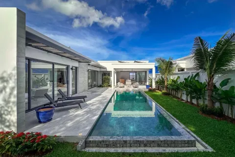 Villa in Phuket, Thailand 3 bedrooms № 125018 - photo 2