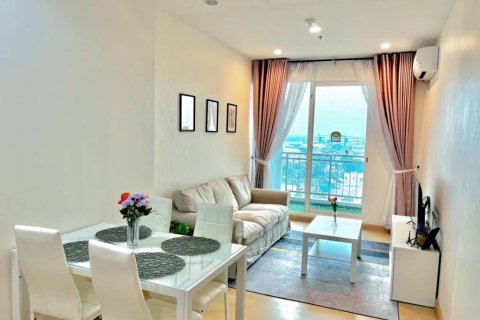 Condo in Bangkok, Thailand, 1 bedroom  № 85765 - photo 1