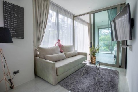 Condo in Kamala, Thailand, 1 bedroom  № 120496 - photo 4