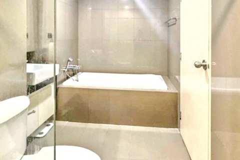 Condo in Khlong Toei, Bangkok, Thailand, 2 bedrooms  № 120495 - photo 9
