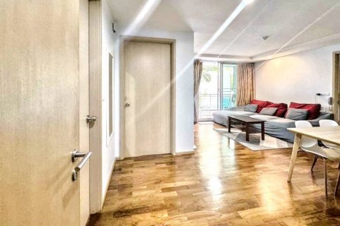 Condo in Khlong Toei, Bangkok, Thailand, 2 bedrooms  № 120495 - photo 2