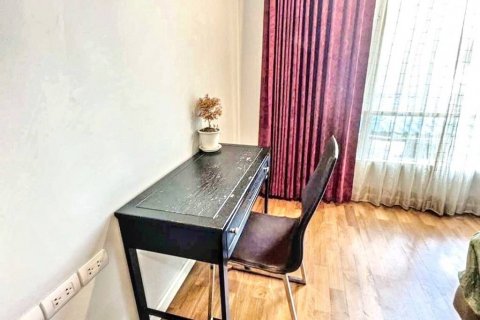 Condo in Khlong Toei, Bangkok, Thailand, 2 bedrooms  № 120495 - photo 5