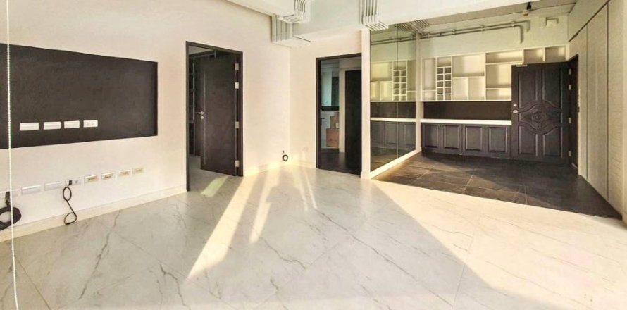 Кондоминиум с 2 спальнями в Бангкапи, Бангкок, Таиланд № 126630