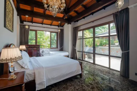 Villa in Phuket, Thailand 4 bedrooms № 107040 - photo 10