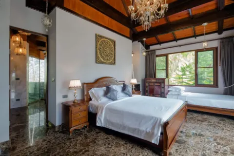 Villa in Phuket, Thailand 4 bedrooms № 107040 - photo 8