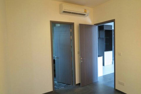 Condo in Bangkok, Thailand, 1 bedroom  № 144191 - photo 12