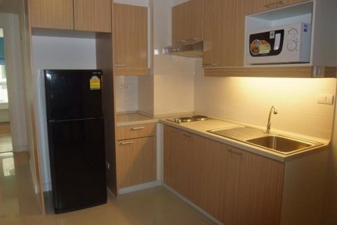 Condo in Bangkok, Thailand, 2 bedrooms  № 144213 - photo 1