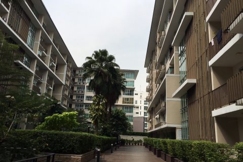 Condo in Bangkok, Thailand, 2 bedrooms  № 144213 - photo 10