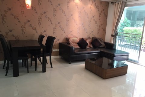 Condo in Bangkok, Thailand, 2 bedrooms  № 144213 - photo 8