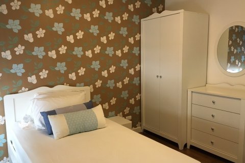 Condo in Bangkok, Thailand, 2 bedrooms  № 144213 - photo 2