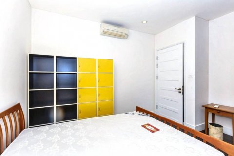 Condo in Bangkok, Thailand, 2 bedrooms  № 125779 - photo 7