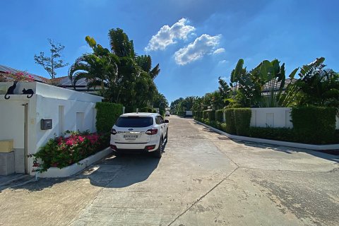 House in Hua Hin, Thailand 3 bedrooms № 125415 - photo 4