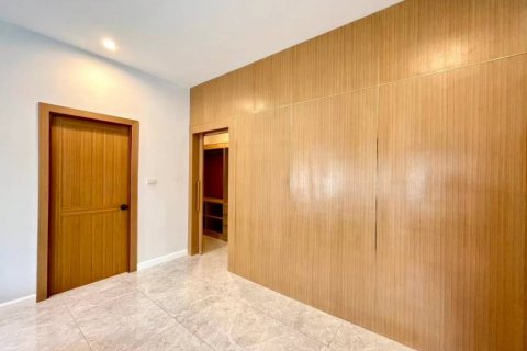 Дом в Паттайе, Таиланд с 3 спальнями  № 132618 - фото 9