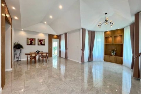 Дом в Паттайе, Таиланд с 3 спальнями  № 132618 - фото 3