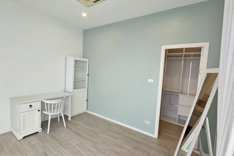 Villa in San Kamphaeng, Thailand 4 bedrooms № 141531 - photo 8